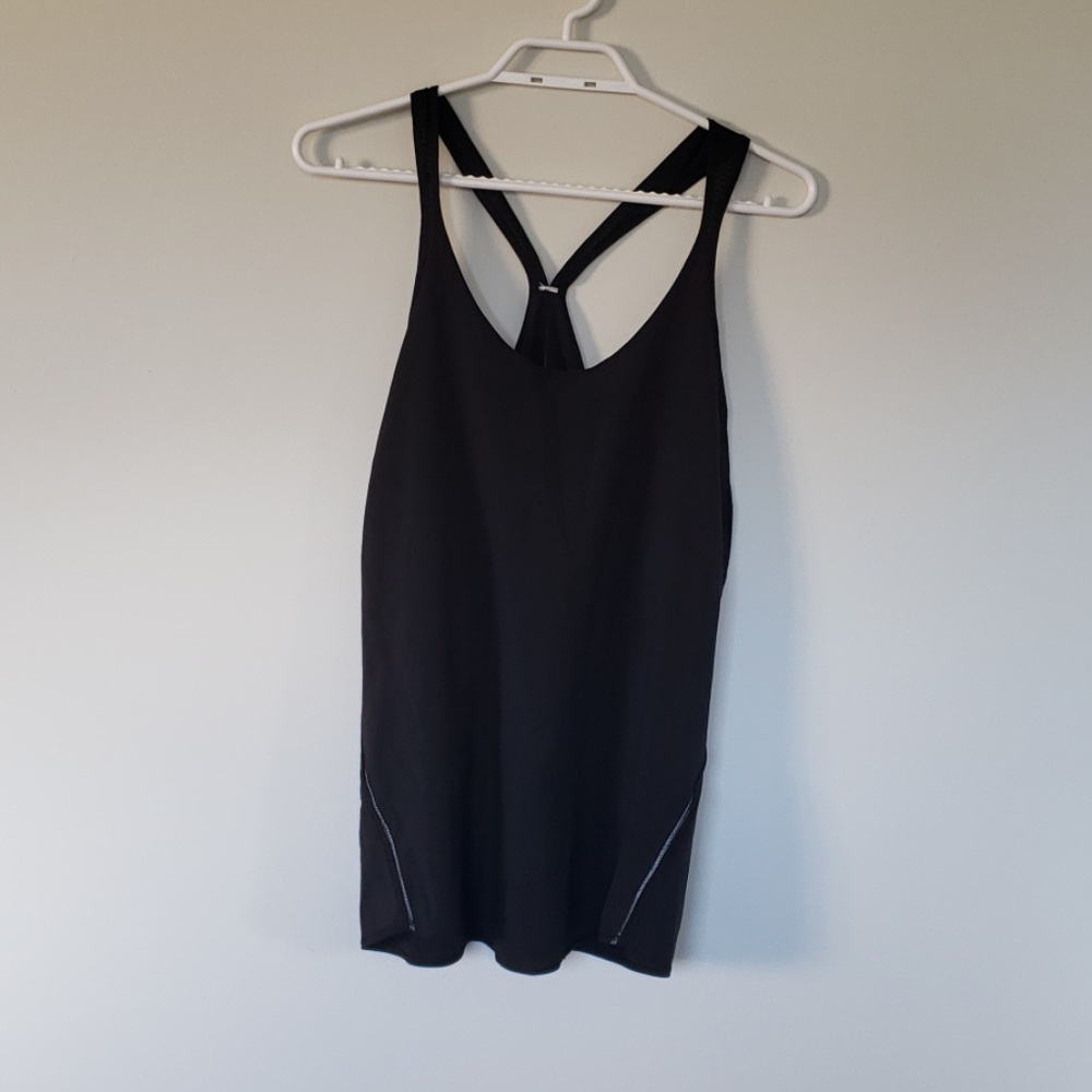 Lululemon workout tank